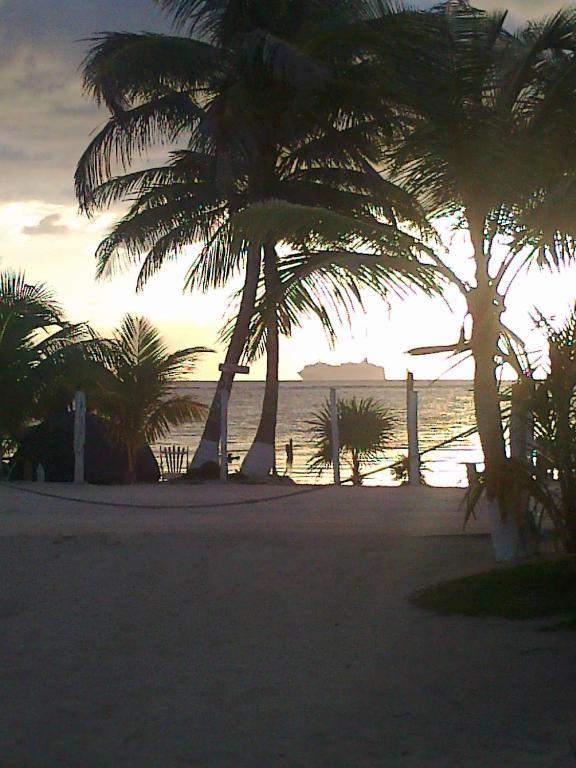 Las Cabanas Del Doctor Mahahual Exterior foto