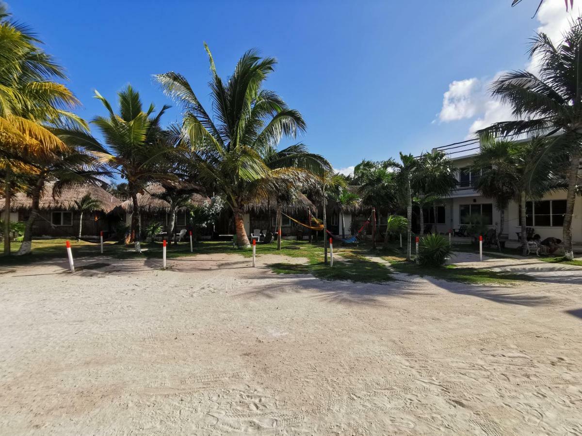 Las Cabanas Del Doctor Mahahual Exterior foto