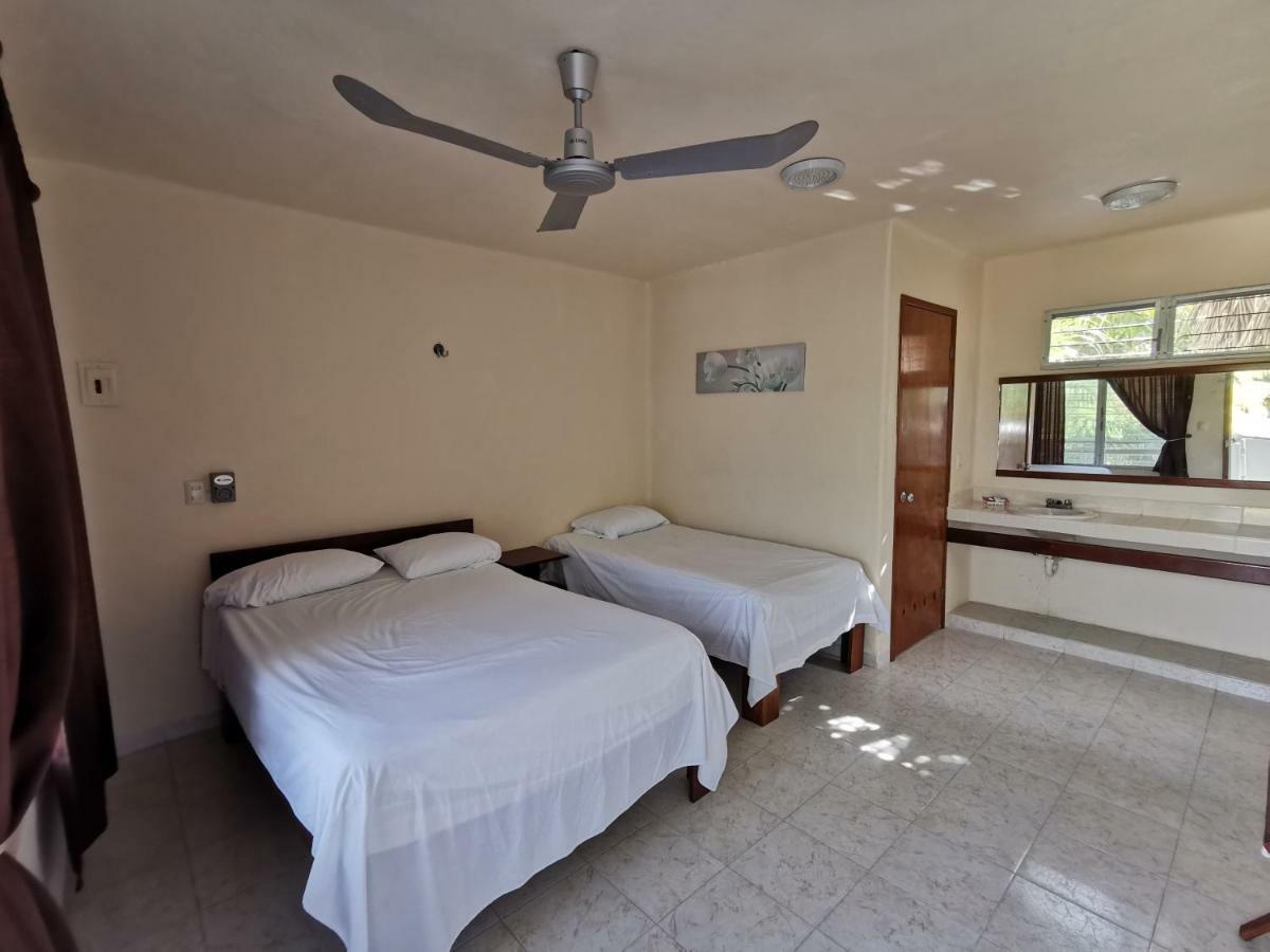 Las Cabanas Del Doctor Mahahual Exterior foto